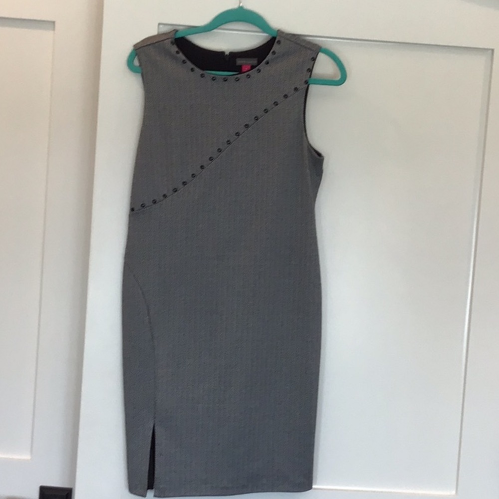 Vince Camuto dress size 4p. Excellent condition.